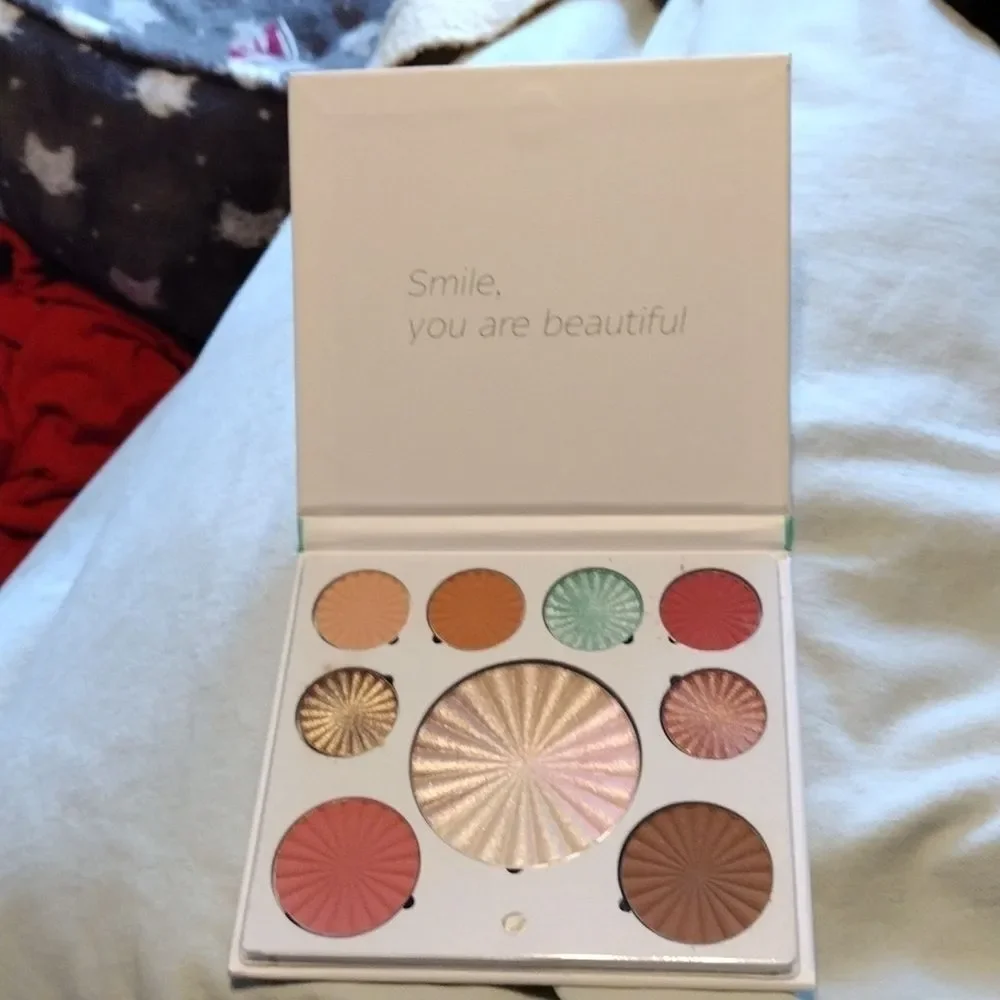 Ofra good to go mini mix face palette